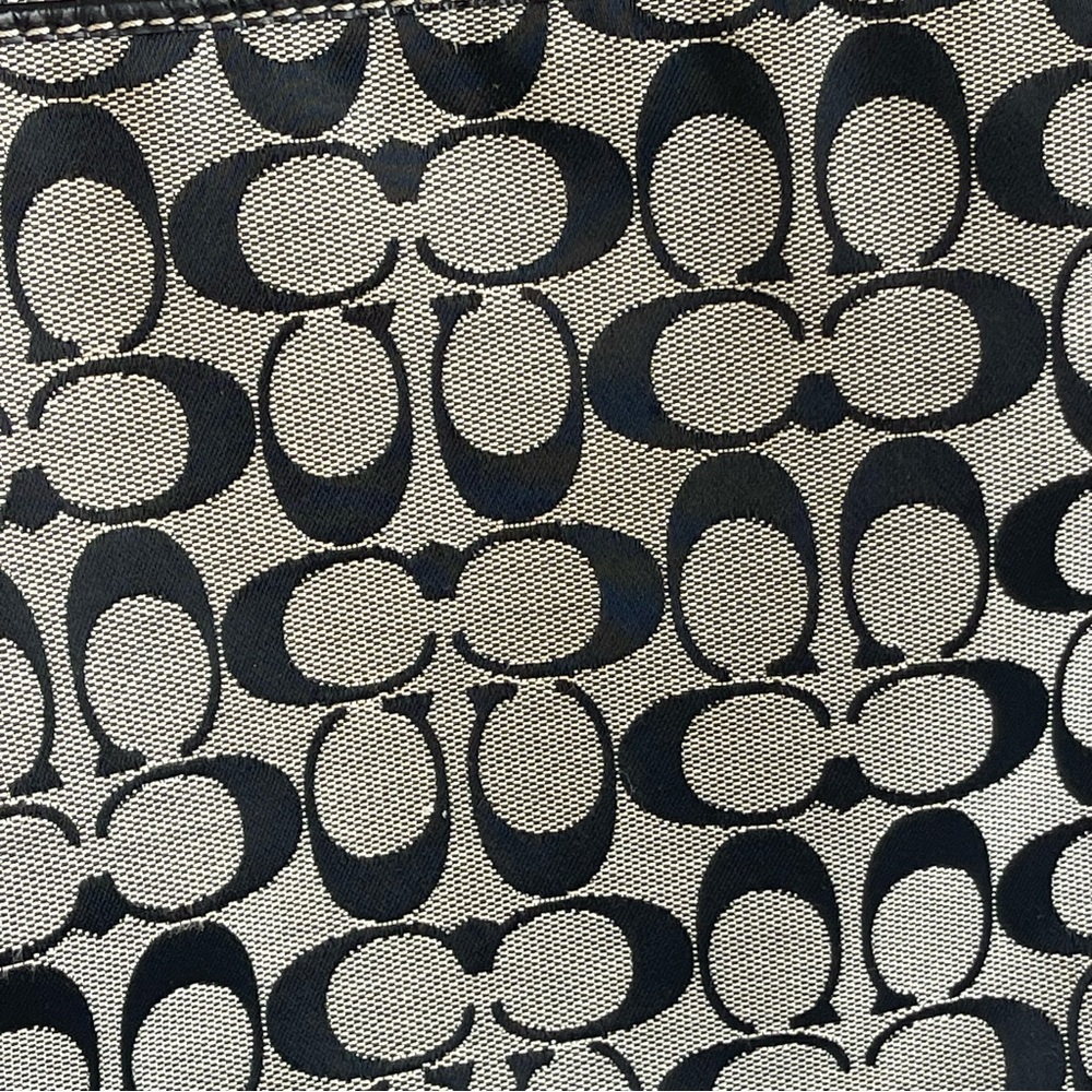 Coach Signature Canvas Leather Medium Tote Shoulder Bag Gray and  Black Zip - Picture 7 of 15
